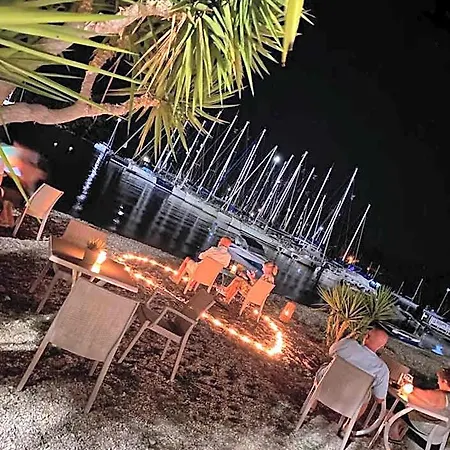 Hotel Oscar Lefkada 2*